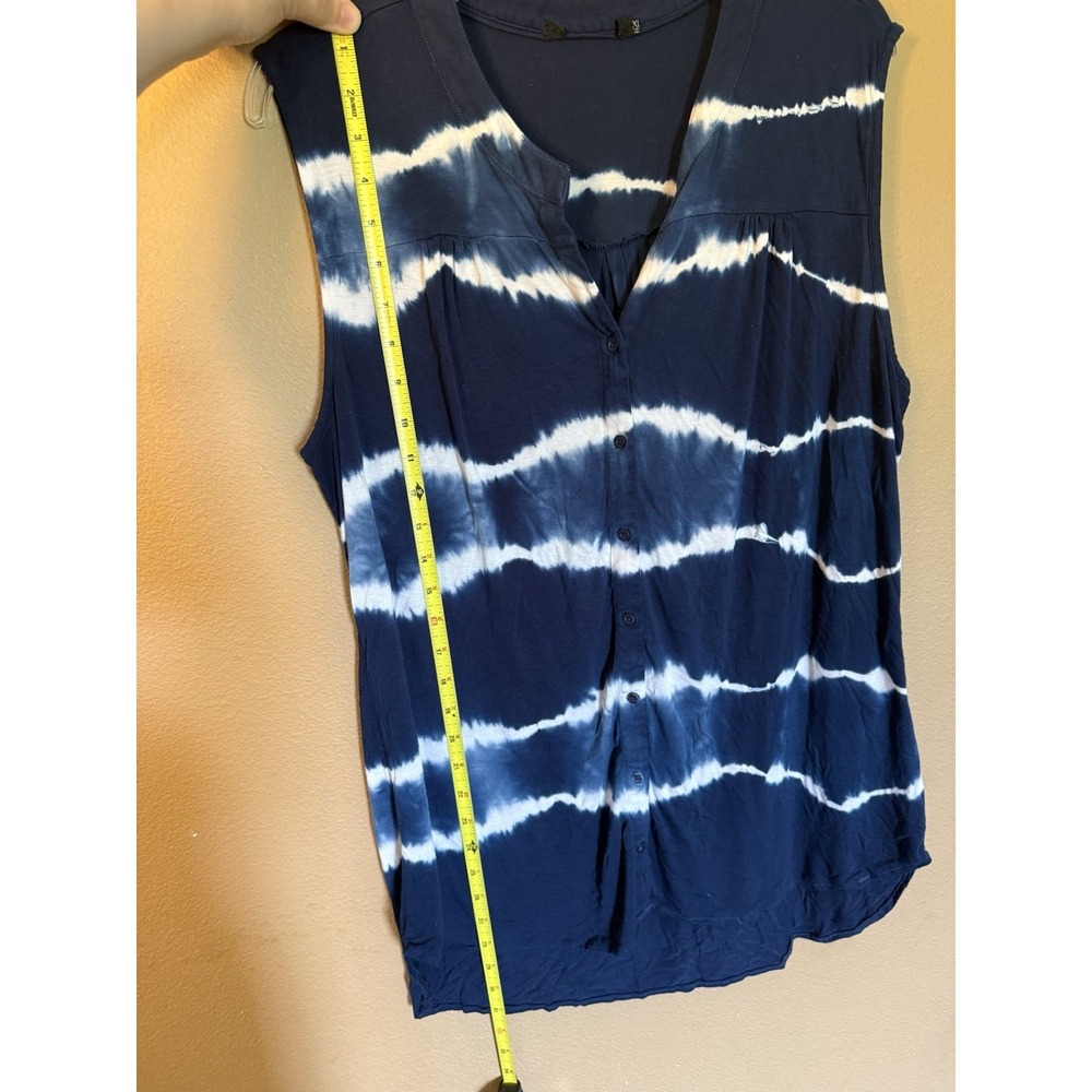 MAX JEANS women's XL Navy Blue White Tie Dye Sleeveless Button Front Blouse - Picture 6 of 7